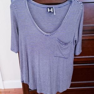 DONATING 3/$6 Oversized Tunic  XSmall fits small